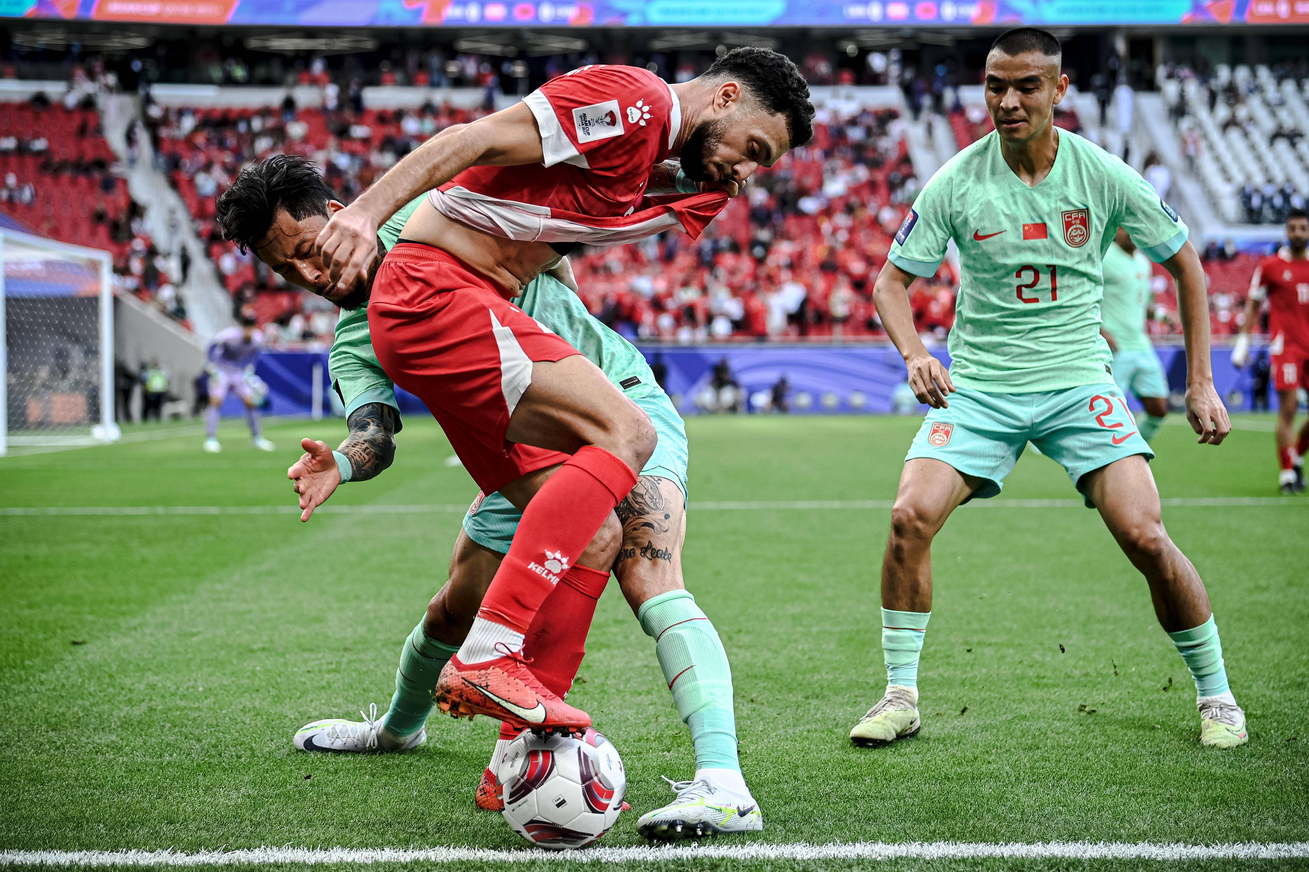 太阳城网址-黎巴嫩选手以优异表现统领小组